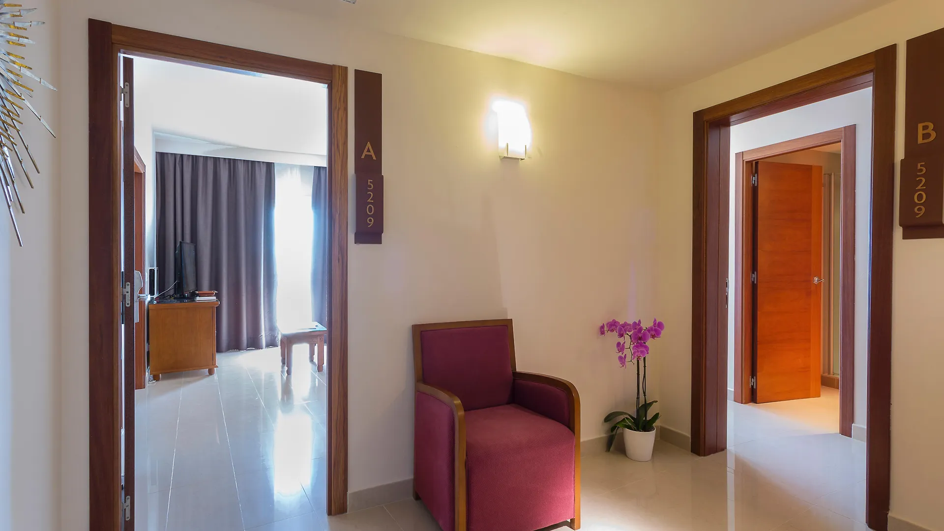 Grand Palladium Palace Ibiza Resort&Spa- All Inclusive Playa d'en Bossa Hotel