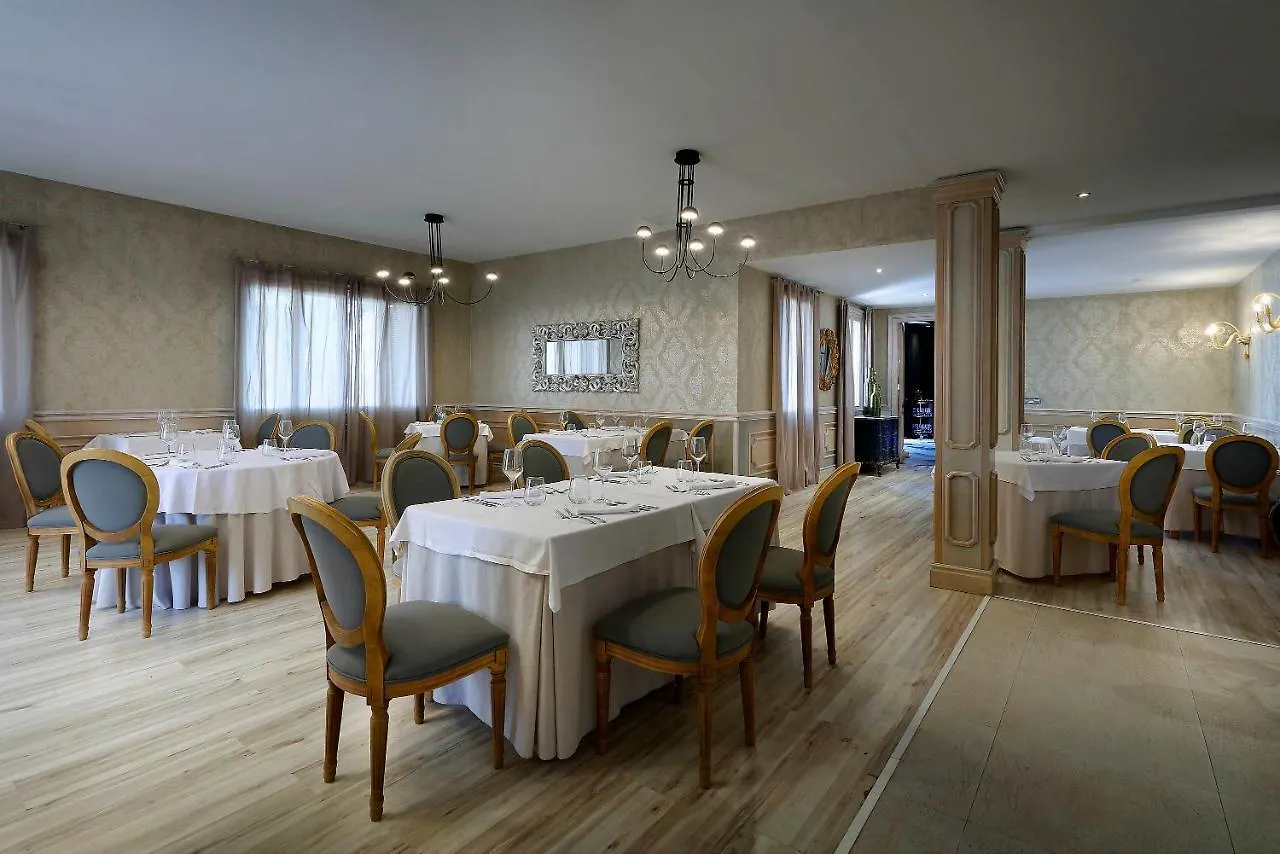 Grand Palladium Palace Ibiza Resort&Spa- All Inclusive Playa d'en Bossa Hotel