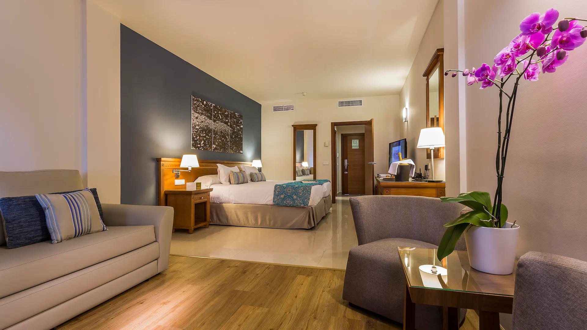 Hotel Grand Palladium Select Palace Ibiza Playa d'en Bossa